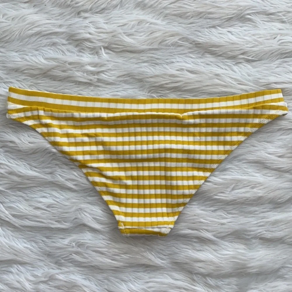 SOLID & STRIPED ribbed texture 16